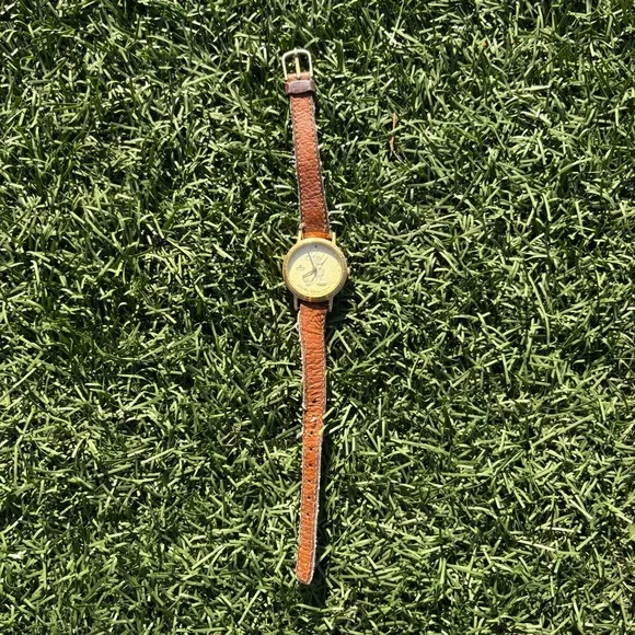 Lorus Vintage Mickey Women's Watch - Picture 3 of 4